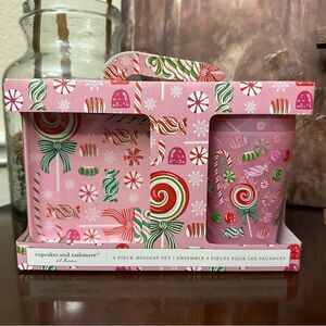 NIB- Cupcakes And Cashmere 8 PIECE HOLIDAY SET 4 App Plates & 4 16 Oz Cups